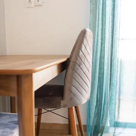 Delight La Apartment *